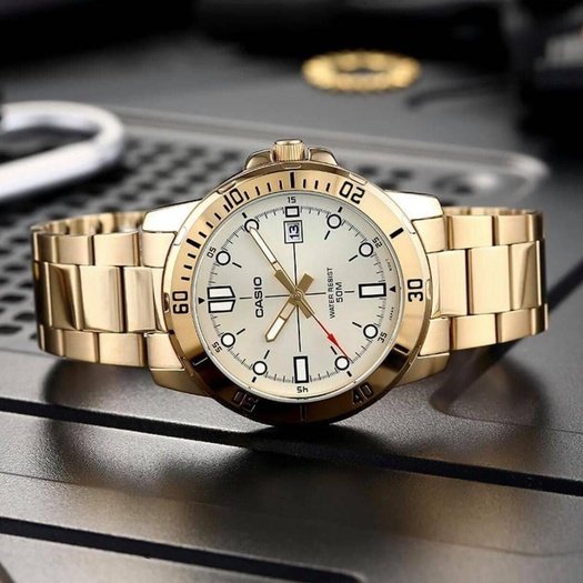 CASIO MEN S WATCH MTP-VD01G-9E (zd185d) + BOX