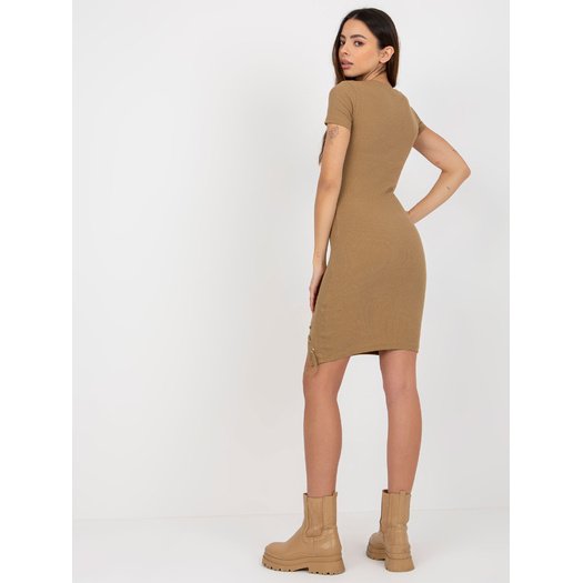 Sukienka-EM-SK-HS-21-553.54P-ciemny bezowy 12 Sukienka-EM-SK-HS-21-553.54P-ciemny bezowy 12
