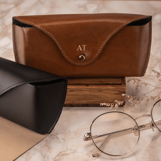 Personalized genuine leather spectacle case Solier SA37 camel 7