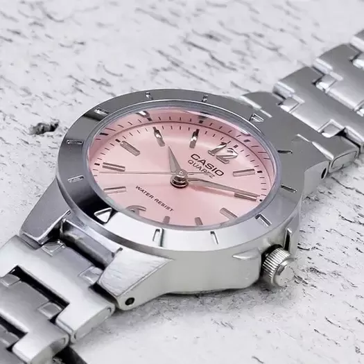 CASIO LTP-1177A-4A1 WOMEN S WATCH (zd637a) + BOX