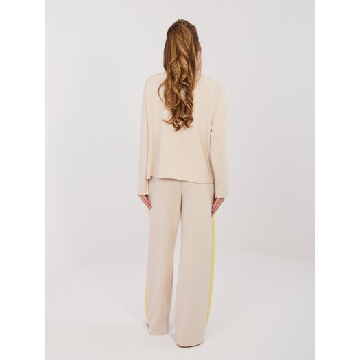 Komplet-IT-KMPL-22220.69-jasny beżowy 4