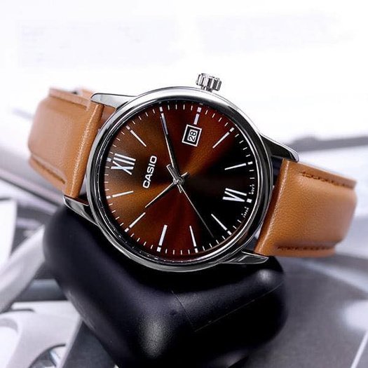 CASIO MEN S WATCH MTP-V002L-5B3 + BOX (zd224c)