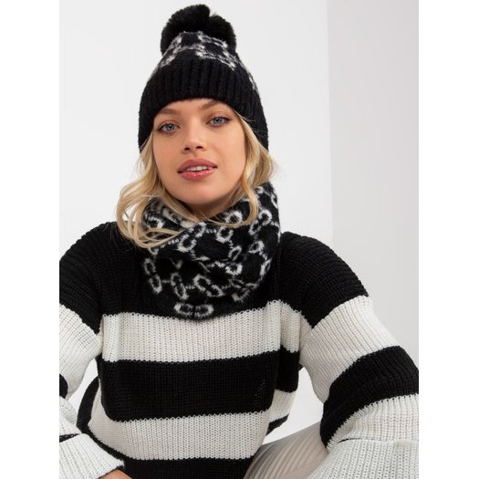 Cap-AT-CZ-CM-319.41P-juoda ir balta