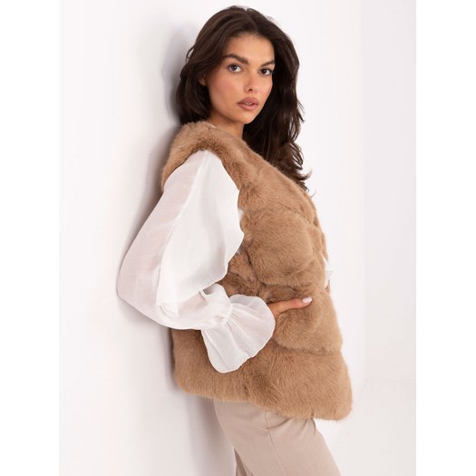 Kamizelka-AT-KZ-2349.00P-camelowy 1