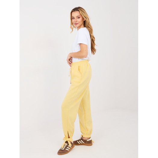 Spodnie-MI-SP-P6845.68-jasny ż&oacute;łty 1