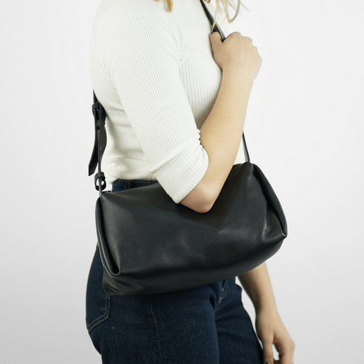 Women&rsquo;s Leather Crossbody Bag with Adjustable Strap Solier FL48 Leona &ndash; Black 5