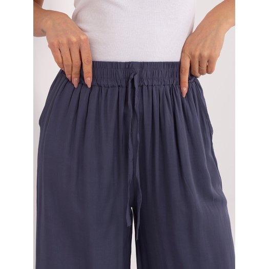 Spodnie-IR-SP-YV363.16P-ciemny niebieski