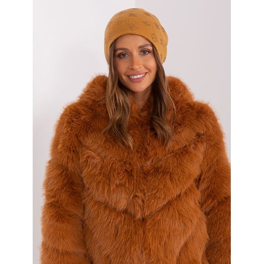 Cap-AT-CZ-2325.96-tamsiai geltona