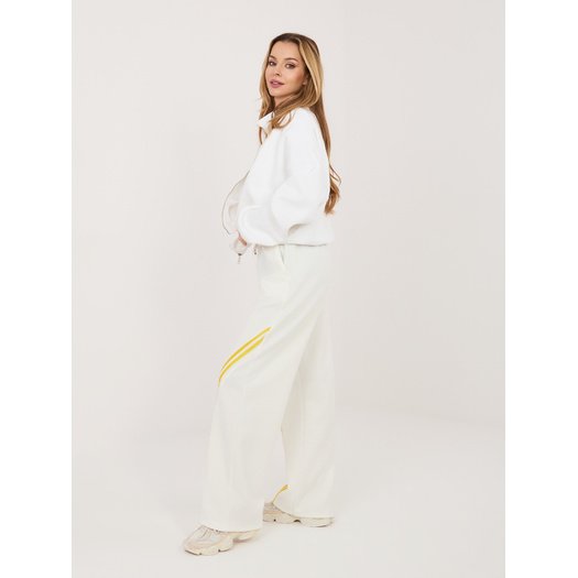 Spodnie dresowe-IT-DR-22168.66-ecru