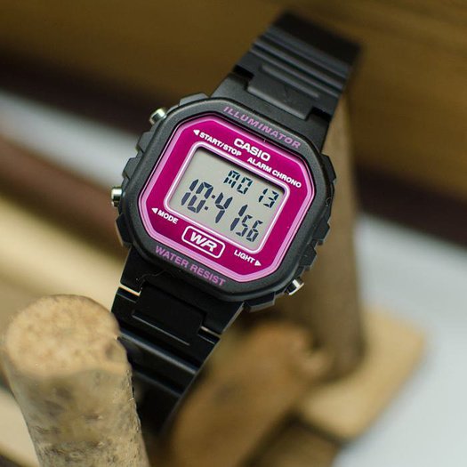 Laikrodis moterims CASIO LA-20WH-4AEF (zd596c)
