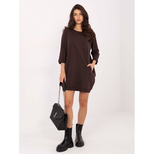 Sukienka-RV-SK-6839.95-ciemny brązowy 1