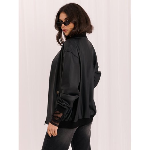 Moteriška striukė LK-KR-510232.89 juodos spalvos