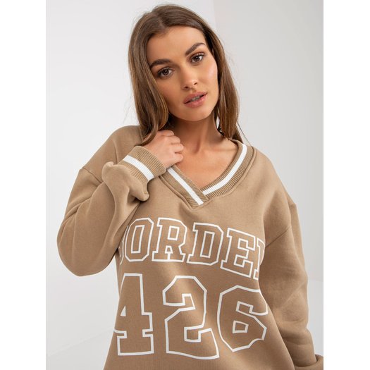Megztinis-EM-BL-776.19-tamsiai smėlio spalvos