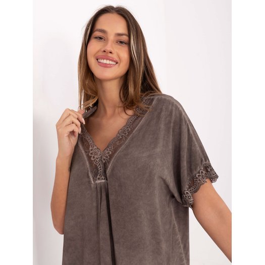 Bluzka-MI-BZ-7951.34-ciemny bezowy 2 Bluzka-MI-BZ-7951.34-ciemny bezowy 2