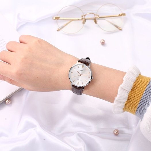 CASIO LTP-VT01L-7B2UDF WOMEN S WATCH (zd595b) + BOX