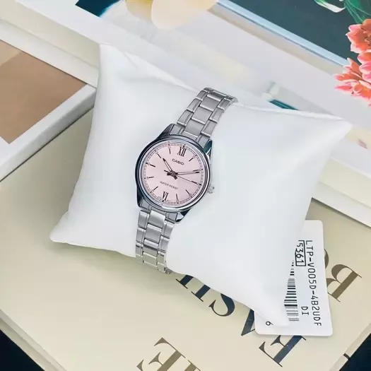 CASIO LTP-V005D-4B2 WOMEN S WATCH (zd586h) + BOX