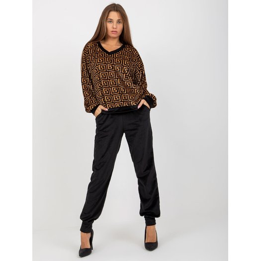 Veliūrinis treningas moterims  RP-KMPL-8190-1.03-camelowy