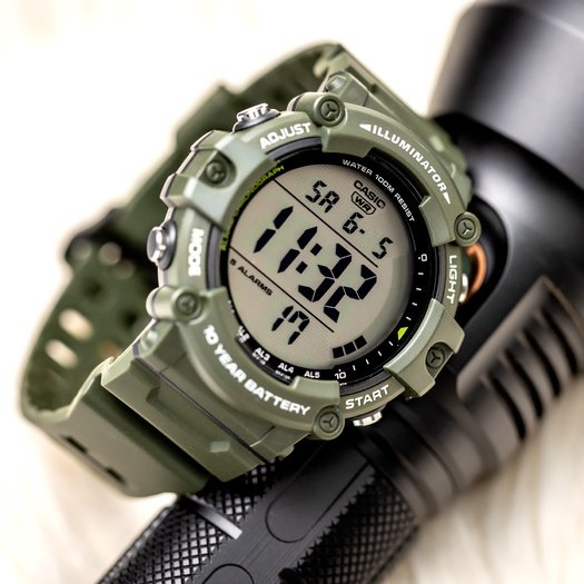 Laikrodis vyrams CASIO SPORT ILLUMINATOR AE-1500WHX-3A + dėžutė