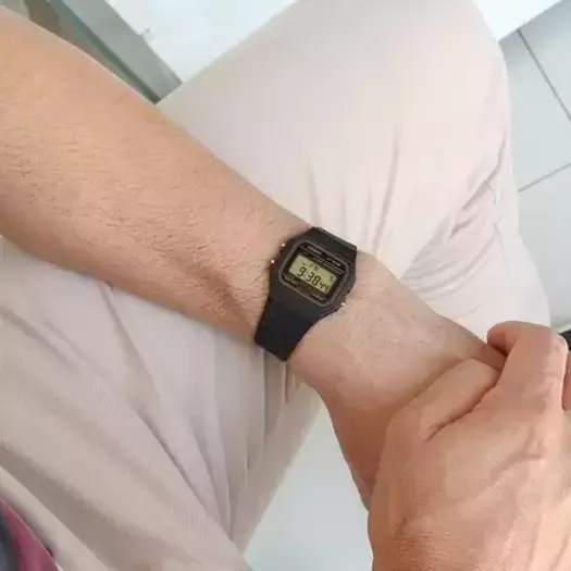 MEN S WATCH CASIO F-91WG-9QDF + BOX