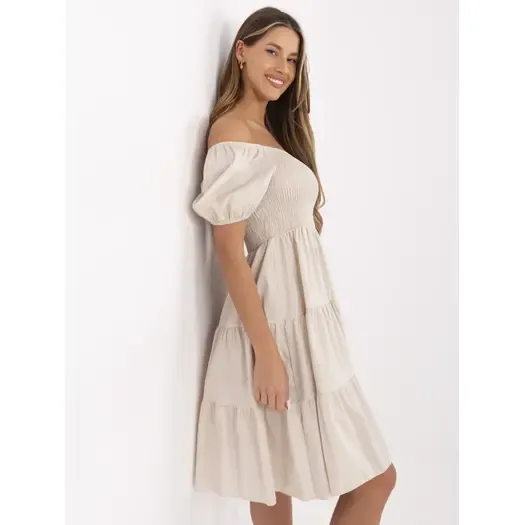 Sukienka-MI-SK-A2561.89-beżowy 4