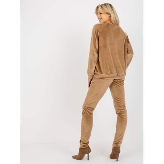 Veliūrinis komplektas moterims RV-KMPL-8436.40-camelowy