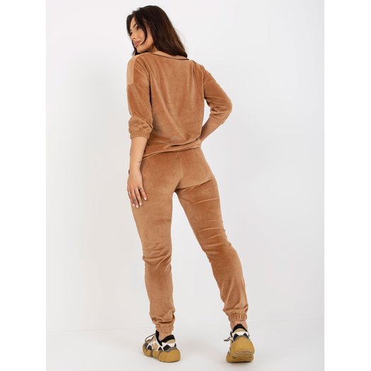 Veliūrinis komplektas moterims RV-KMPL-8285.82-camelowy