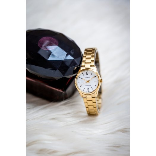 Casio Women s LTP-V005G-7B Watch + BOX 7