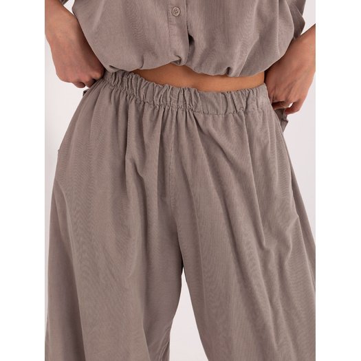 Spodnie-IT-SP-FL10309-1.91-ciemny bezowy 1