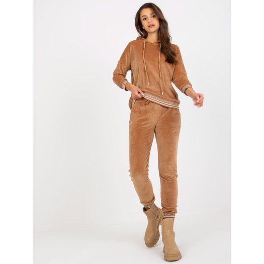 Veliūrinis komplektas moterims RV-KMPL-8286.40-camelowy