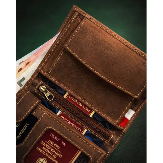 Duży, skórzany portfel męski z motywem patriotycznym — Peterson