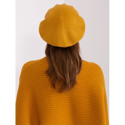 Cap-AT-CZ-231605.21P-tamsiai geltona